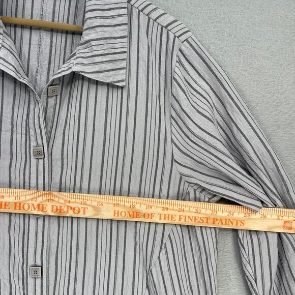 Habitat Gray Striped Button Down Shirt - Picture 5 of 11